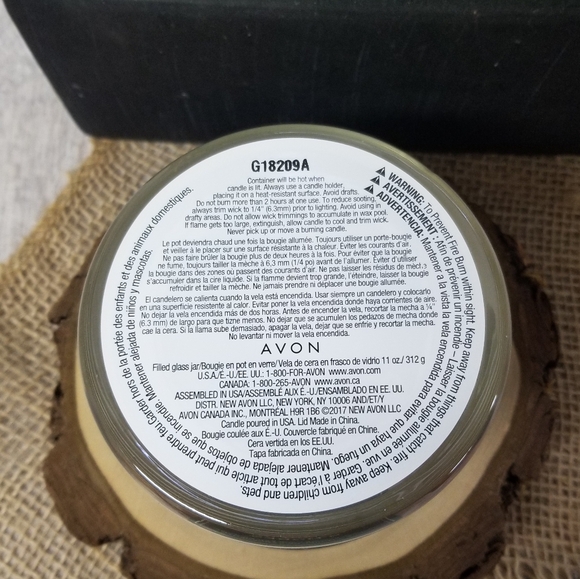 Campfire S'mores 3 wick candle - Picture 3 of 5